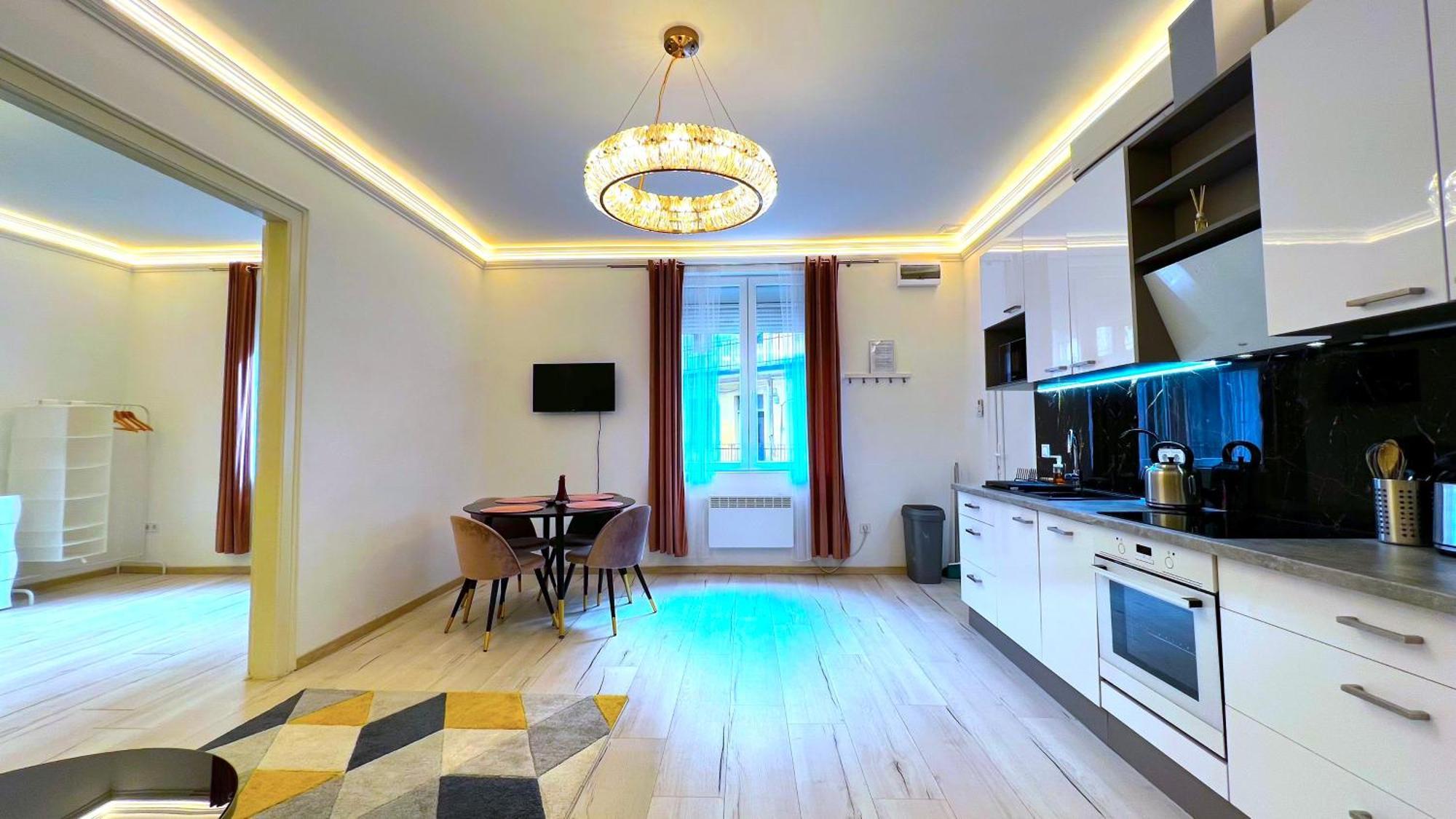 N24 Apartments By Small Home Budapest Esterno foto