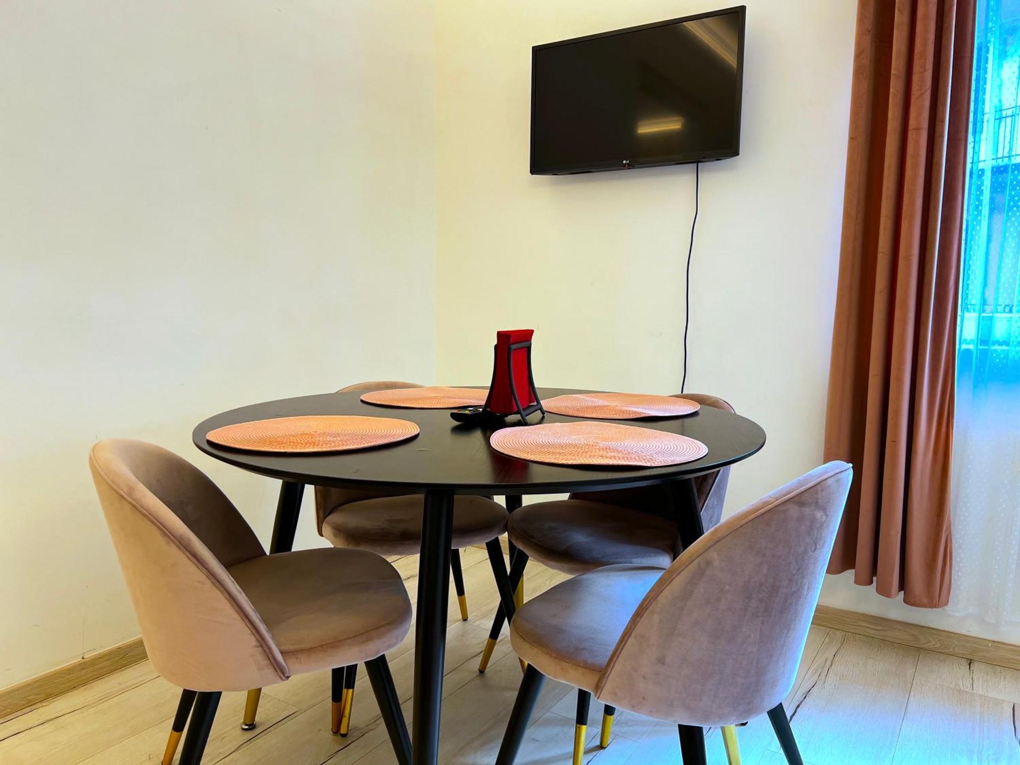 N24 Apartments By Small Home Budapest Esterno foto