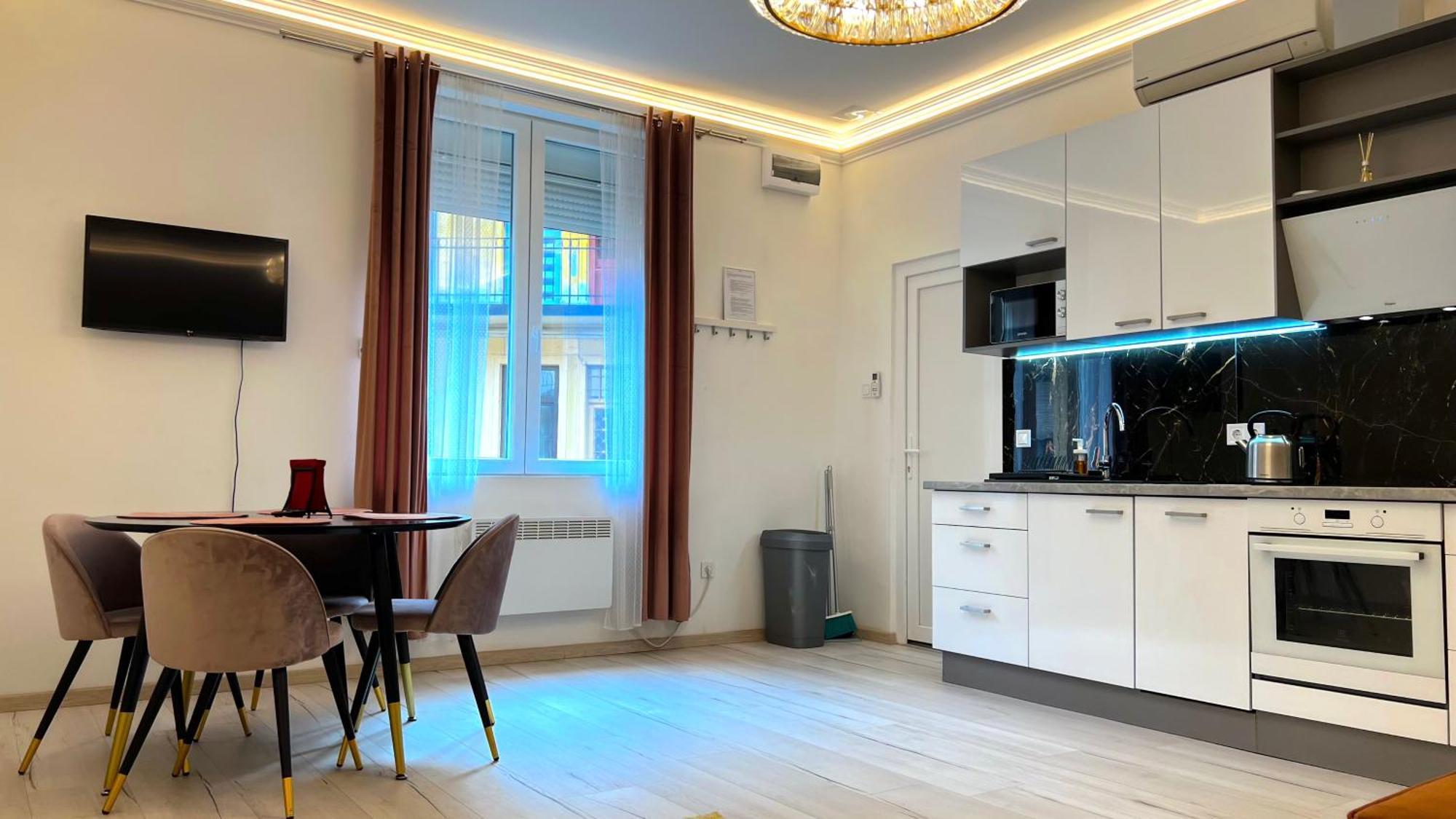 N24 Apartments By Small Home Budapest Esterno foto