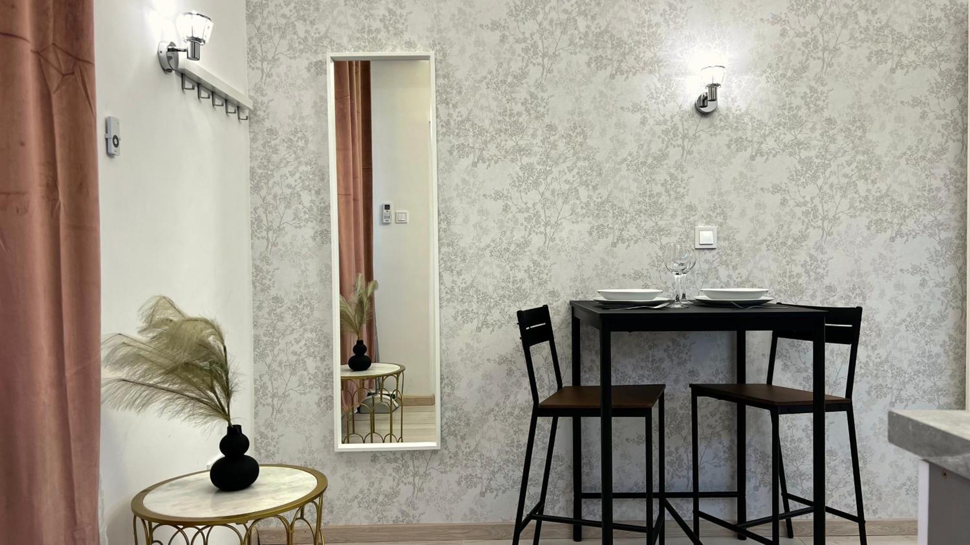 N24 Apartments By Small Home Budapest Esterno foto